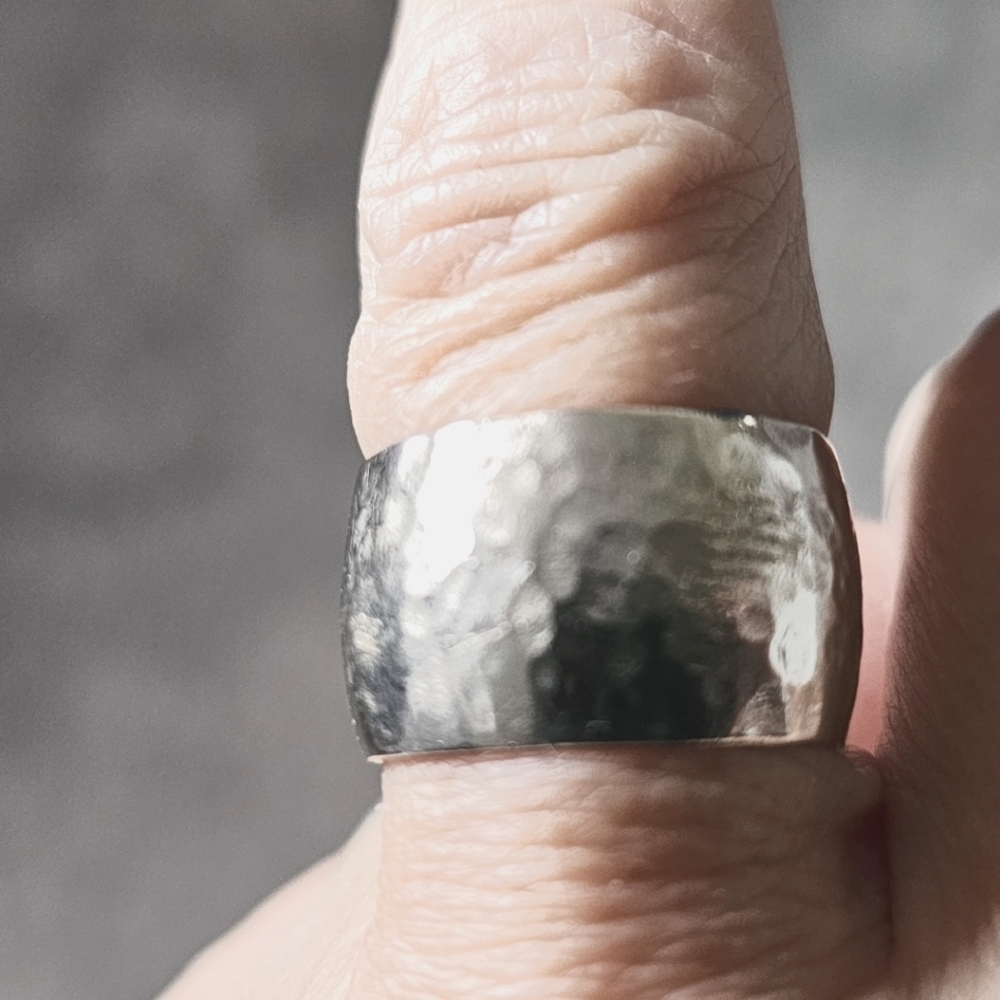 MEXICAN 925 Sterling Silver Hammered Band Size 8